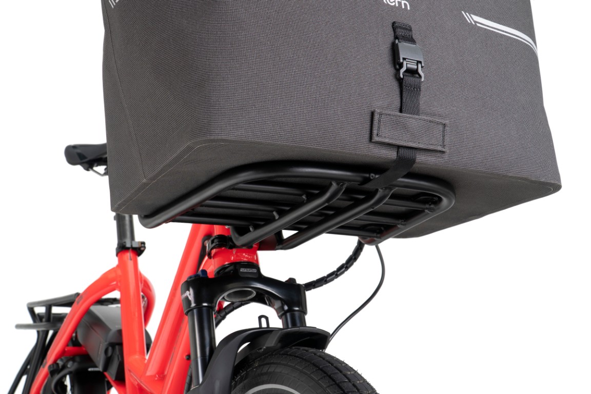 terN-WeatherTopBag-HSD-HualerRack-closeup tern-weathertop-bag