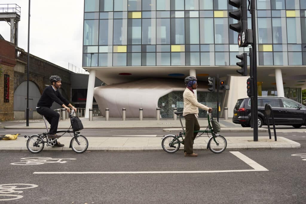 Brompton_C_Line_Montreal_Dumoulin_Bicyclettes_Velo-de-ville