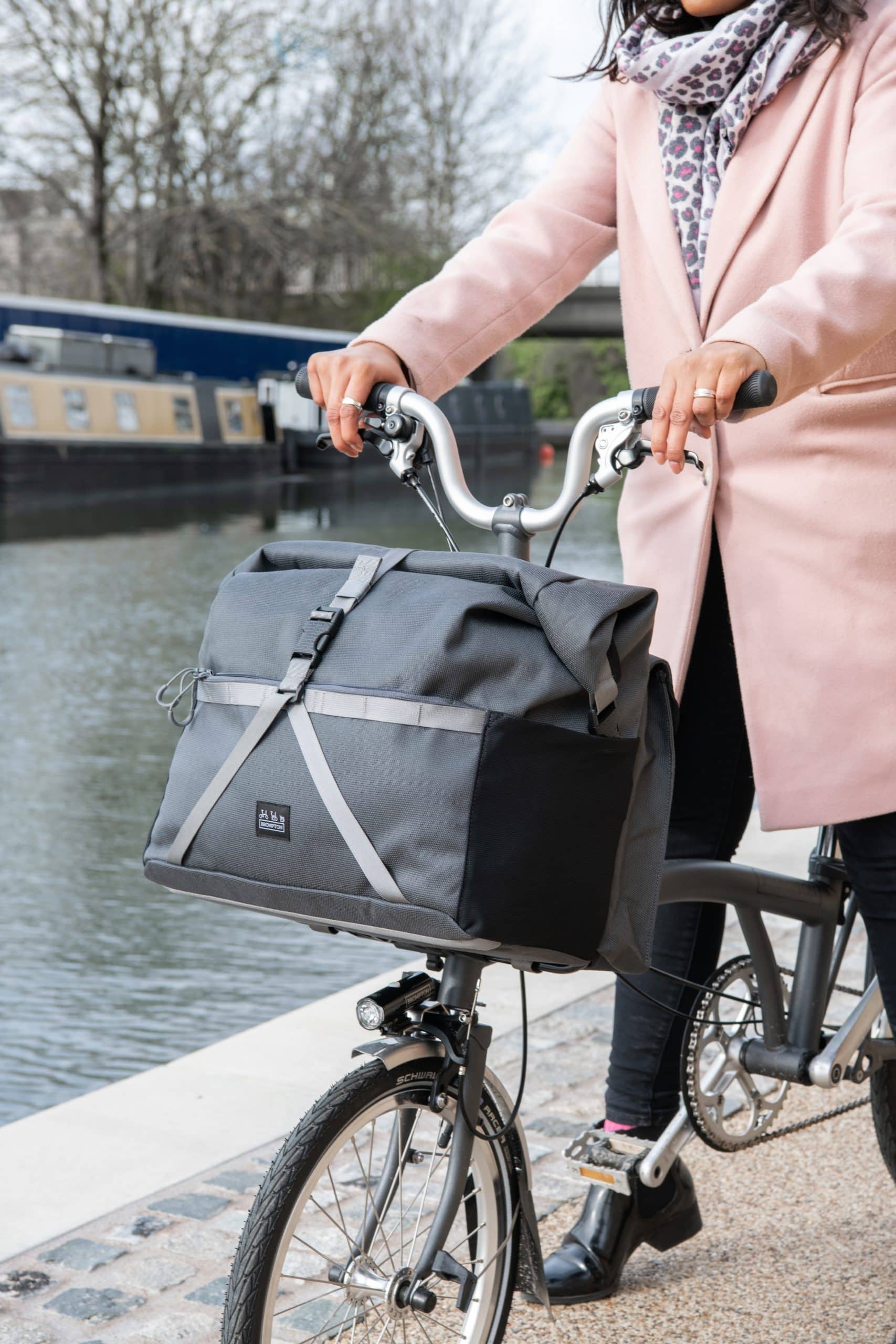 Brompton Borough Roll Top Bag Large in Dark Grey-