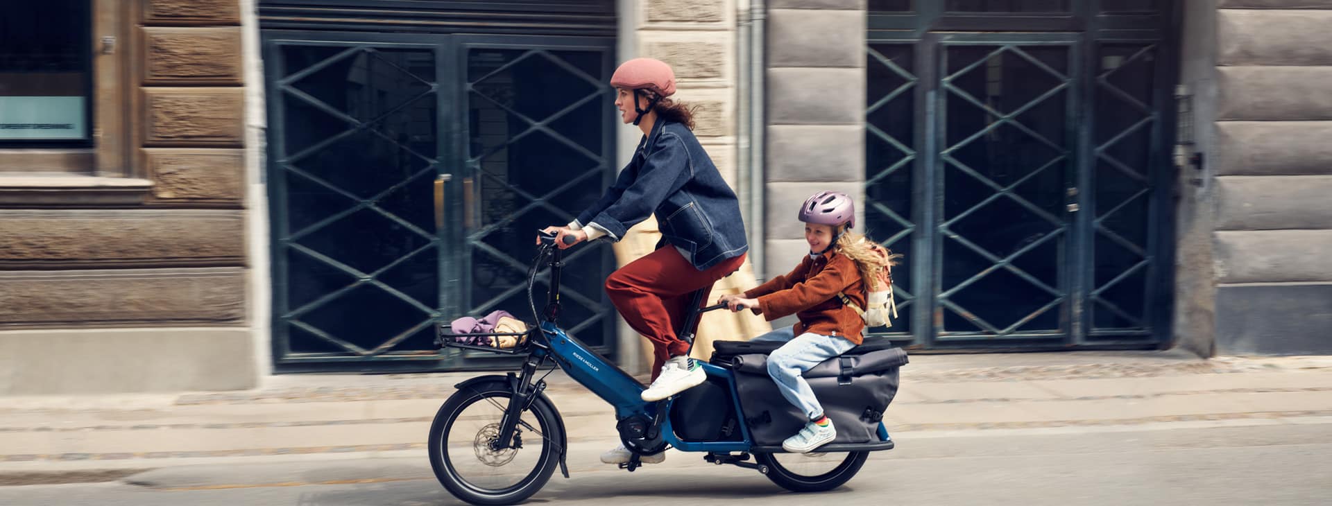 Riese-and-Muller_Multitinker-Montreal_quebec-velo-cargo-Dumoulin-Bicyclettes-2