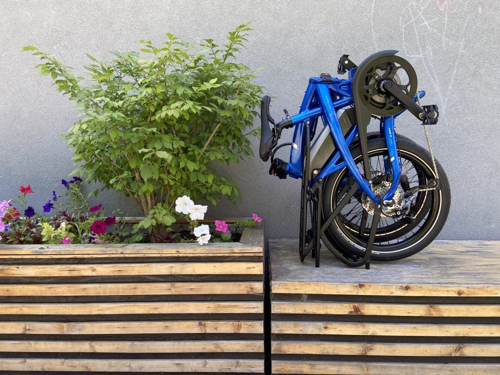 Tern Vektron Q9 | Tern Vektron S10 : gros plan sur deux vélos électriques pliables