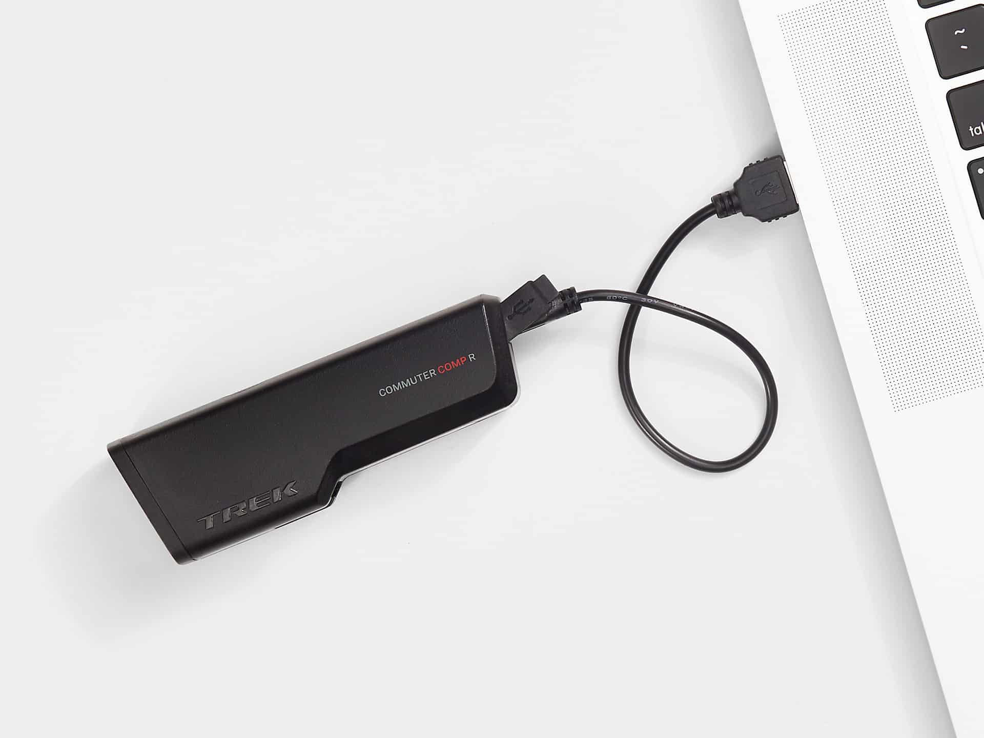 Trek-Commuter-Comp-R_bike-light