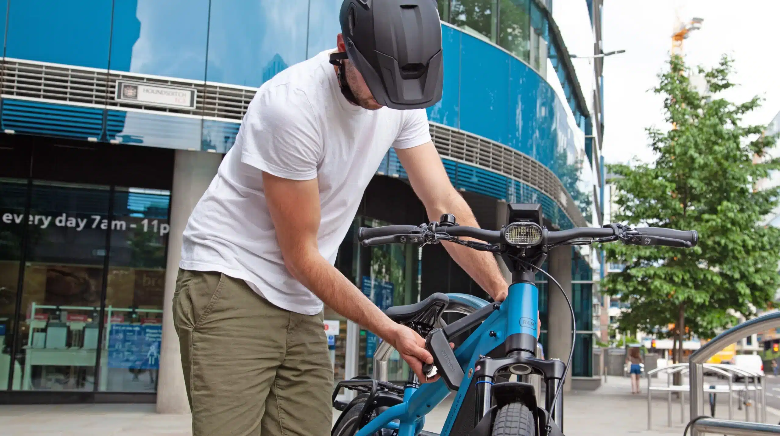 cadenas-u-lock-Hiplok-D1000-Studio-Image-2 cadenas-u-lock-Hiplok-D1000-Studio-Image-4