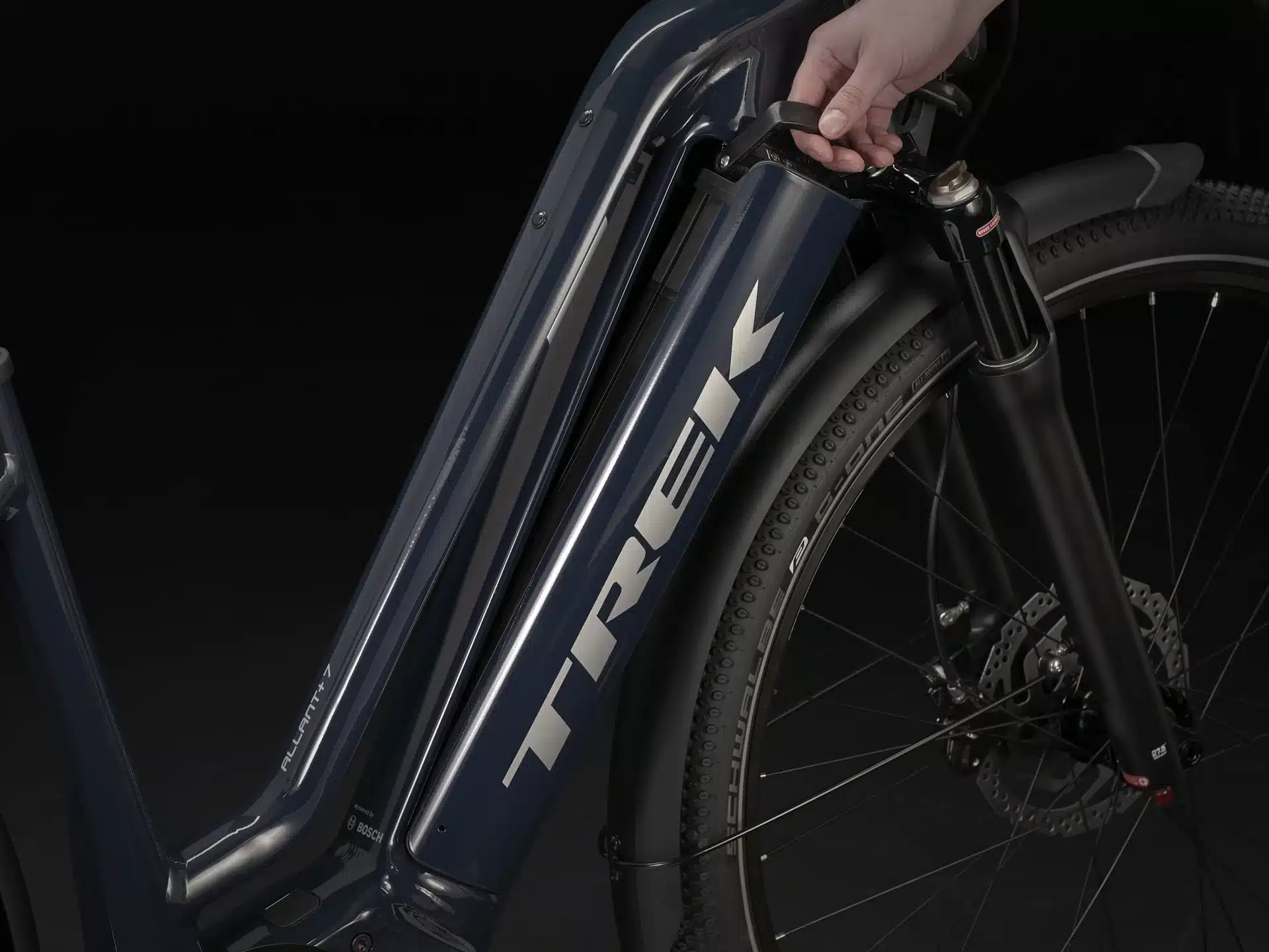 velo-electrique-Trek-Allant_plus-7-Montreal-Dumoulin_bicyclettes-AllantPlus7LowstepUS_20_30919_A_Alt3